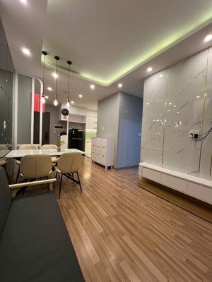 cần bán căn hộ diamond riverside 2 phòng - 2 vệ sinh giá bán 2.650