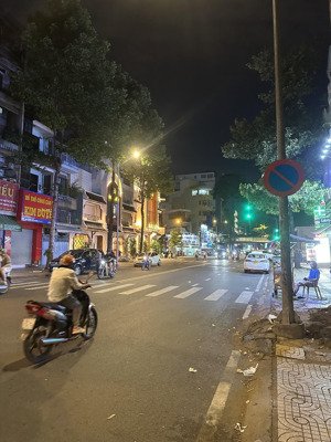 (dt: 4.4x16m) 6 tầng - giá rẻ nhất cư xá bắc hải, mặt tiền kinh doanh chỉ 20 tỷ