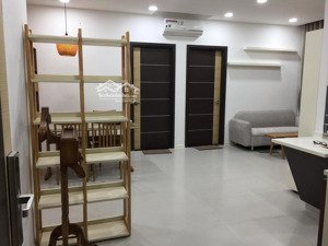 gia đình bán căn góc cc 19 cộng hoà plaza q.tb. dt 98m2 3p 2wc, sh. giá bá 5,5 tỷ. lh 