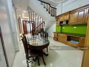 nhỉnh 7 tỷ - nhà phố thạch bàn- 5 ngủ- ngõ rộng, gần mặt phố. cách vĩnh tuy chỉ 500m.