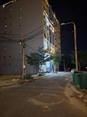 cạnh tòa căn hộ cao tầng.kđt sentosa riverside,diện tích 123m2.thông sông.giá sụp hầm 2.3ty