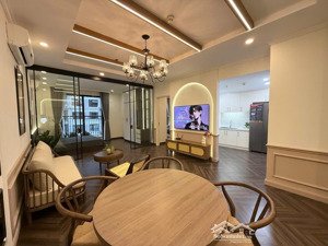 giá cần bán căn hộ 2 phòng ngủ 2 vệ sinh, diện tích 62m2, 4.6 tỷ - 897 giải phóng