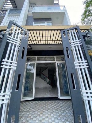 nhà 3 tầng-thới an 16,quận 12 - ngang 4.2m - hxh - sẵn dòng tiền 10tr/tháng - chỉ 5.1 tỷ