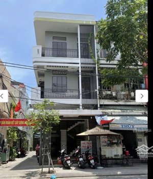 chính chủ đi mỹ bán nhà lô góc 2 mặt tiền đang cho thuê 20tr/tháng gần chợ tam giác