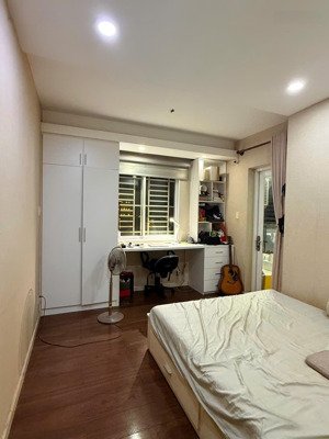 chính chủ cần cho thuê căn hộ sao mai 153 lương nhữ học, phường 11, quận 5, diện tích 91m2,