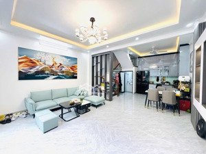 chỉ với 1tỷ3 đã có ngay cho mình căn nhà tại đường nguyễn du, dĩ an cách vincom dĩ an 5p di chuyển