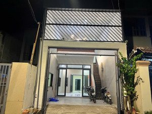 bán nhanh nhà mặt tiền 3 tầng vị trí đẹp vp 38a, nội thất mới đầy đủ, đường lớn oto rộng chỉ 5ty2