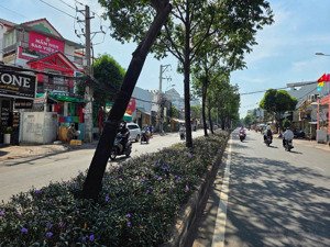 chính chủ bán lô đất hẻm 1/ cách đường trần thị điệu 40m, hẻm oto vô nhà. ngang 5x18m giá bán 7tỷ