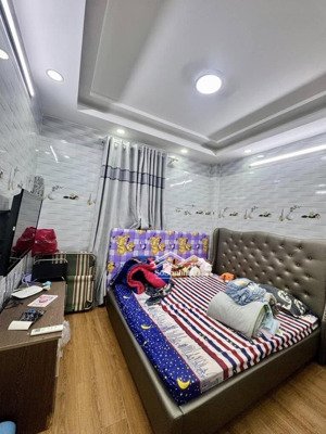 siêu phẩm 5 tầng-hẽm oto 7 chổ-khu vip-dt 50m-giá nhỉnh 11 tỷ-