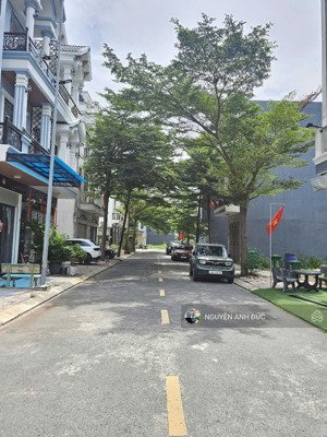 bán đất kdc lộc phát - anh chị có đất hoặc nhà gửi em bán nhanh - em còn 1 lô 3.05 tỷ đang bán