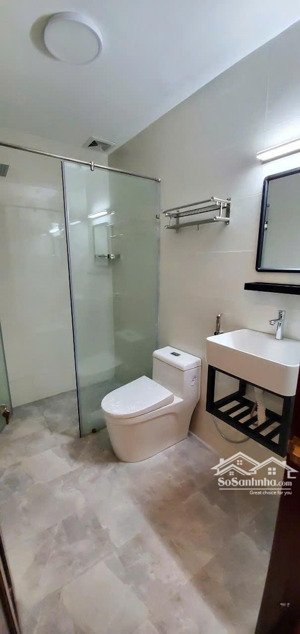 cần cho thuê căn hộ 3pn tại cc khánh hội 2 , bến vân đồn q4
