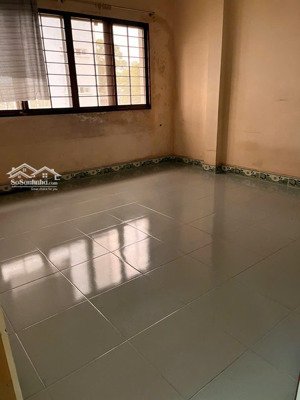 bán căn hộ hùng vương điện máy q5 dt 63m2, 2pn, 1wc, thang bộ giá 2.08 tỷ. lh phan đăng