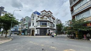 cực phẩm mặt tiền kinh doanh. 7.5 tỉ full nội thất kdc phú hồng khang. nhanh tay sở hữu 