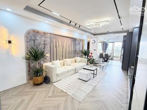 chính chủ bán ch 100m2, 3n2vs, full nội thất đẹp - giá 7,3 tỷ tại 173 xuân thủy. lh 