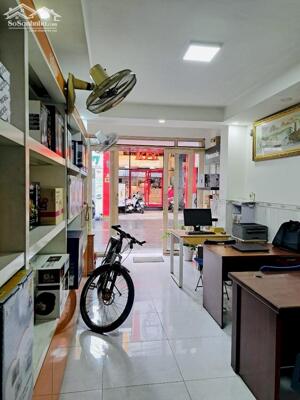 Bán nhà 4 tầng 28m², mặt tiền kinh doanh Thích Quảng Đức, nhỉnh 7 tỷ