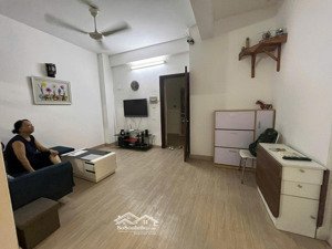 bán căn hộ 65m2 tòa b11 nam trung yên, cầu giấy, giá 4.65 tỷ, lh 