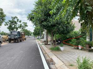 Bán Lk3 khu đô thị Quảng Lợi, Vĩnh Yên.DT : 103,4m2, giá : 25,5 tr/m2