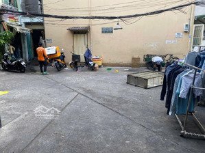 mình kẹt tiền cần bán gấp cc nguyễn trãi