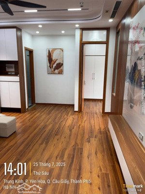 cần bán căn hộ 3pn ở nhà xinh f4 trung kính giá 6.85 tỷ nhà về ở luôn