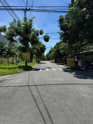 bán cặp góc siêu đẹp đối diện công viên kđt nam việt á