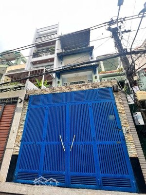 cần bán nhanh xe hơi ngủ nhà huỳnh văn bánh,pn chỉ 9tỷ mặt tiền 4m bao đẹp