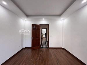 cc cần bán nhà cổ điển - tứ hiệp - dt 55m2 5tầng, ô tô đỗ gần, thoáng 3 mặt nhỉnh 7tỷ lh 