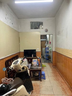 chính chủ bán đất tặng nhà kim mã, ngõ nông gần phố, sổ đẹp nở hậu, 4,18 tỷ có thương lượng .