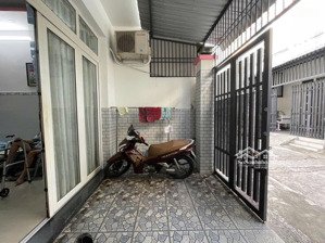 bán nhà 3 lầu hxh ngay đình phong phú, 6.4 tỷ tl