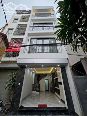 Hiếm có, Nhà Phố Ngọc Lâm, Long Biên, 35m2, 5 Tầng, Phân Lô, Ô Tô, Full đồ
