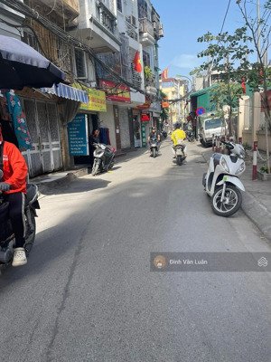 đường 2 ô tô, ngõ thông kinh doanh, 46m2, mt 3.5m, 4 tầng, giá 8.5 tỷ