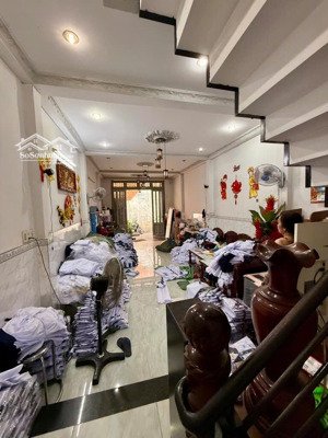 * tân phú. tân sơn nhì hẻm, 3 tầng, 60 m2, 4x15, 5.x tỏi.