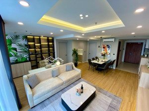 chính chủ: cho thuê căn hộ studio trinity, 30m2, full đồ giá 9.5tr, liên hệ: 