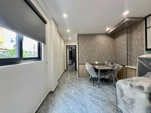 2 phòng ngủ - 1 phòng bếp - 1 nvs full nội thất ngay phạm văn đồng - emart - sân bay