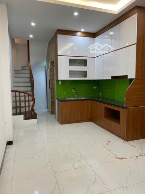 hiếm có- vị trí đỉnh: thang máy, ngõ ô tô, hàng xóm 2 kđt xa la -kiến hưng, 30m/5t