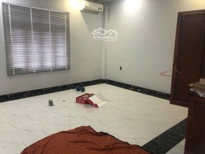 bán nhà lê trọng tấn khuôn đất đẹp