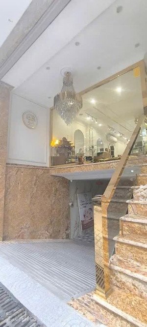 siêu phẩm mặt phố, thang máy, 2 thoáng, vỉa hè,kd,phố thanh xuân.dt90m,9t,giá 34tỷ.