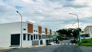 bán nhà 1 trệt 1 lửng ngay khu công nghiệp phước đông, đưa trước 380 triệu nhận nhà ngay