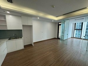 chính chủ cần bán căn 1 phòng ngủ dự án brg legend 14 trần quang khải