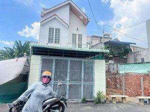 kẹt tiền bán nhanh nhà (4,5x16) có 60m thổ cư xây 1t,1l - sổ sẵn giáp bệnh viện hạnh phúc đường 7m