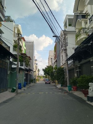 biệt thự ngộp bank giảm nhanh 1,5 tỷ ngang 9,2mx16m,144m2 - ngay khu du lịch bến xưa - hà huy