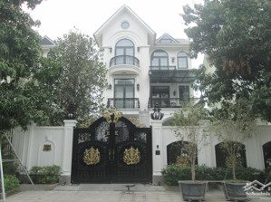 tôi bán biệt thự kđt văn quán gần hồ văn quán 230m2 chỉ 4x tỷ. lh 