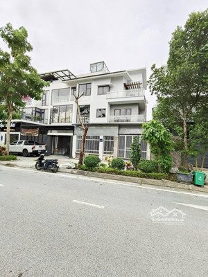 bán biệt thự 3 mặt thoáng , foresa nam từ liêm, 133m2 , 3 tầng, giá nhỉnh 30 tỷ