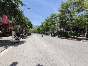 bán nhà mặt phố đặng thùy trâm, cầu giấy 75m², 5 tầng, mặt tiền 4.7m giá 34 tỷ