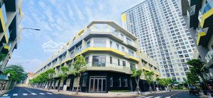 giới hạn 40 căn nhà phố khu compoud an ninh, giá từ 5 tỷ/căn, tháng 12 nhận nhà, nh hỗ trợ 70%