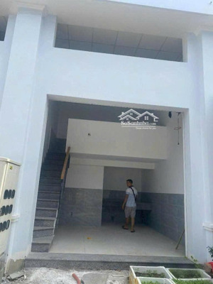 chủ gửi căn shophouse kinh doanh buôn bán được ngay - nằm đối diện chợ