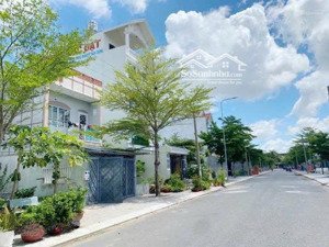 bán gấp lô đât kdc tân đô liền kề bình chánh diện tích 80m2 giá 1ty520 bao sang tên công chứng