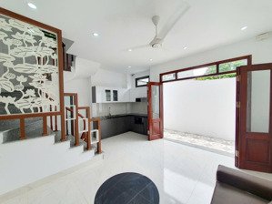 bán nhà yên vĩnh, kim chung nội thất lung linh sát khu đô thị tối đi bộ ra hồ - giá nhỉnh 4 tỷ