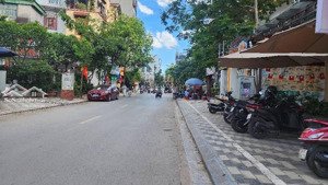 đất phú xá - phú thượng - mặt tiền quyền lực - ngõ thông- oto tránh nhau - sổ đỏ vuông nở hậu 340m2