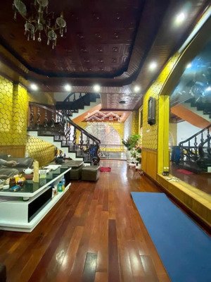 bán nhà riêng 6pn, 5t, 57m2, 8,65 tỷ tại kim giang, hoàng mai, ngõ nông, thông tứ phía, lô góc