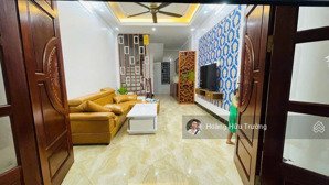 bán nhà phố võng thị - tây hồ dt 40m2 6 tầng - ô tô cách 25m. ngõ thông thụy khuê. nhà đẹp ở ngay!